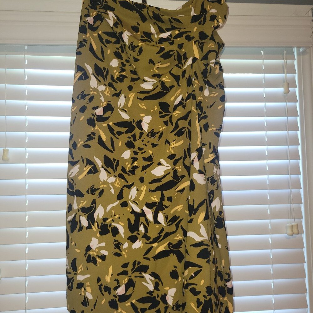 Nine West Ruched Skirt L